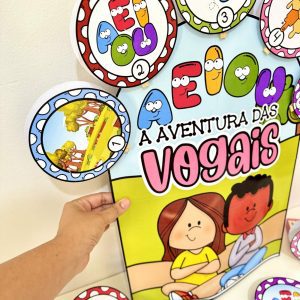 Luva Gigante - A Aventura das Vogais - Alfabetização