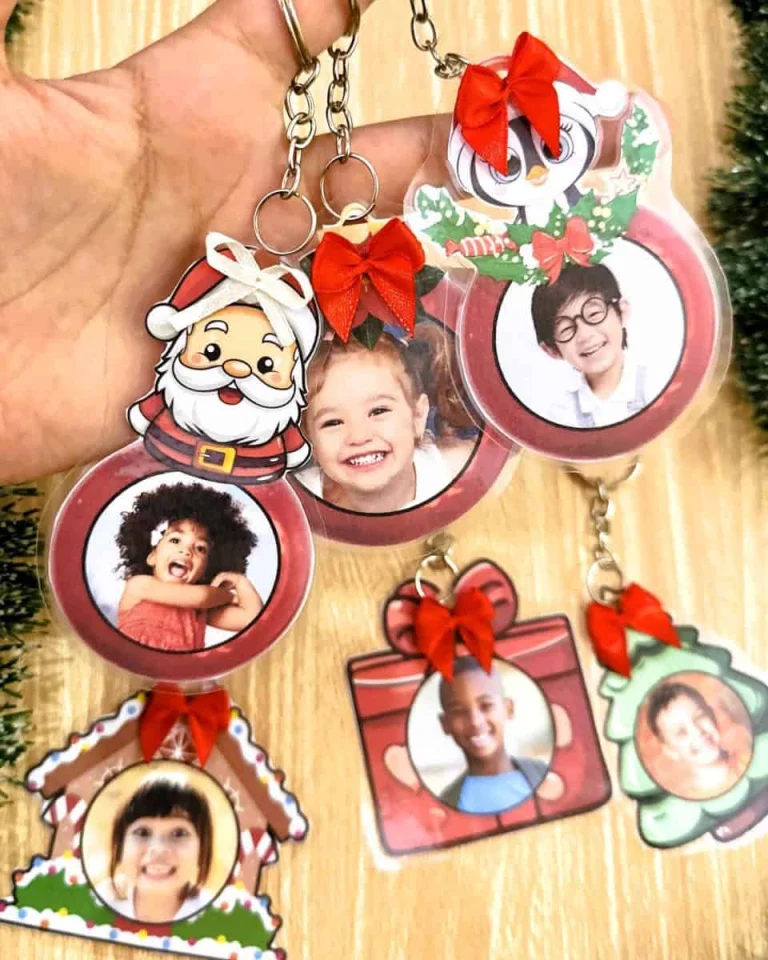 Chaveiros Natalinos Personalizáveis no Canva — foto 4