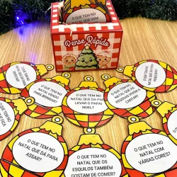 Brinquedo de Natal com perguntas para crianças, tema Natal, diversão e educação.