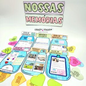 Imagem ilustrativa do Pote de Memórias, incluindo flipbook, adesivo personalizável, corações com perguntas reflexivas, corações em branco e lembrancinha para atividades socioemocionais.
