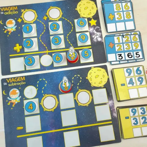 Jogos de matemática com temas espaciais para crianças.