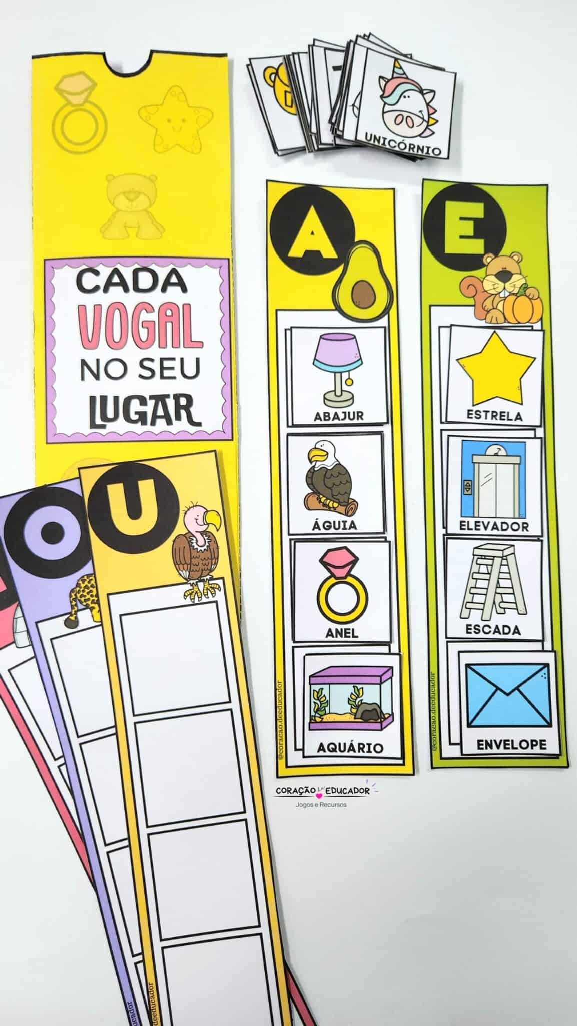 Cada Vogal no Seu Lugar - Alfabetização
