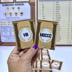 Cartas de números romanos para ensino de matemática.