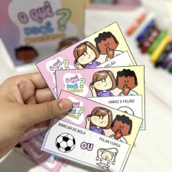 Cartelas de jogo com opções de preferências infantis.