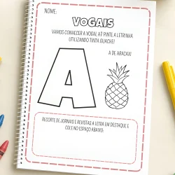 Atividade de vogais com desenho da letra A e abacaxi para crianças.