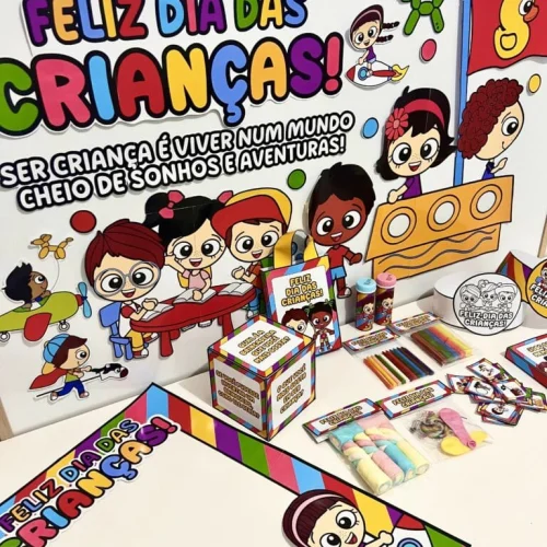 Imagem de kit de atividades para o Dia das Crianças com crianças brincando e criando.