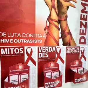 Dezembro Vermelho - Painel Informativo - Dezembro Vermelho - Pedagogia de Ideias Dezembro Vermelho - Painel Informativo - Dezembro Vermelho