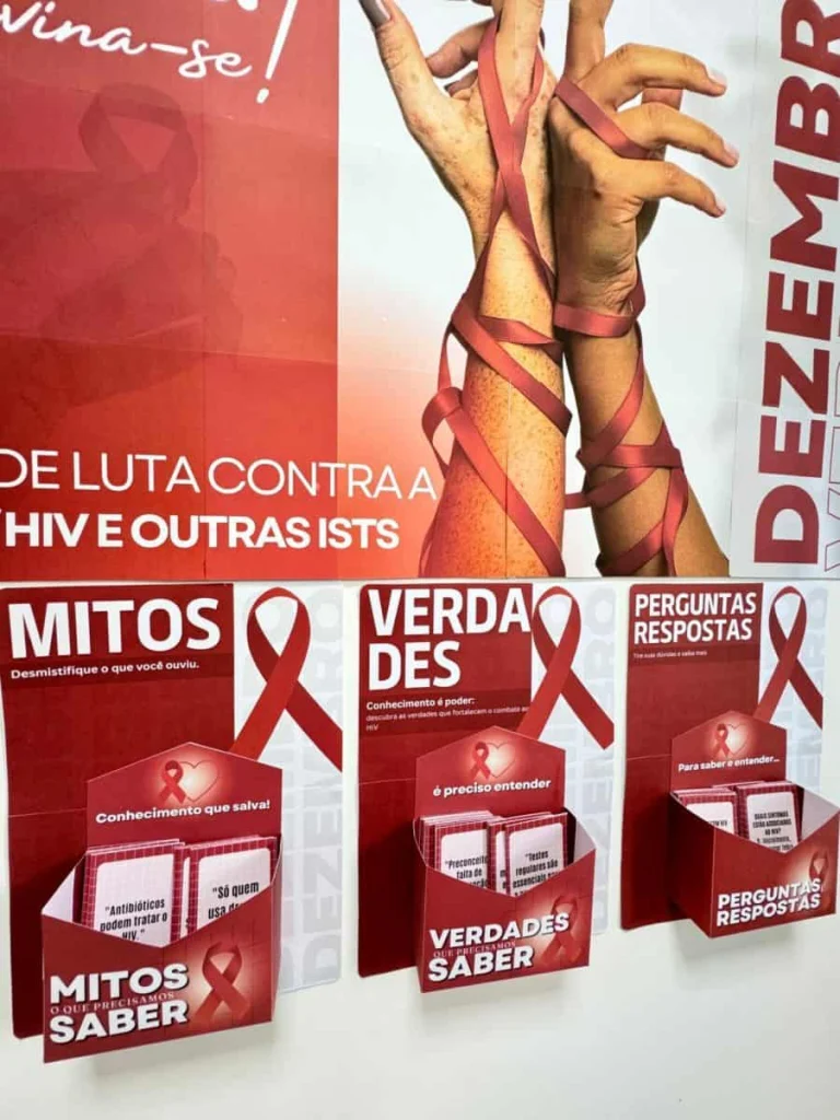 Painel Informativo Dezembro Vermelho sobre HIV/AIDS — foto 9
