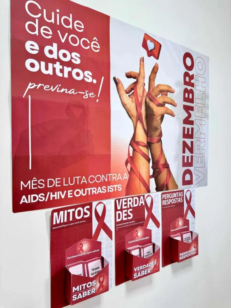 Painel Informativo Dezembro Vermelho sobre HIV/AIDS — foto 8