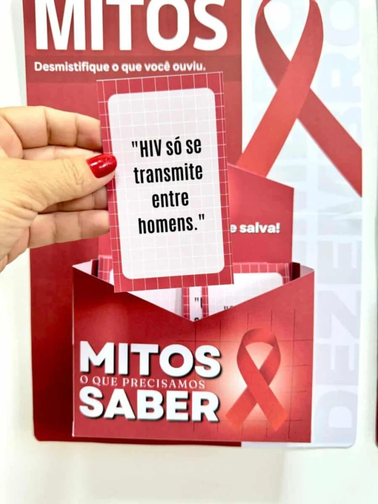 Painel Informativo Dezembro Vermelho sobre HIV/AIDS — foto 7