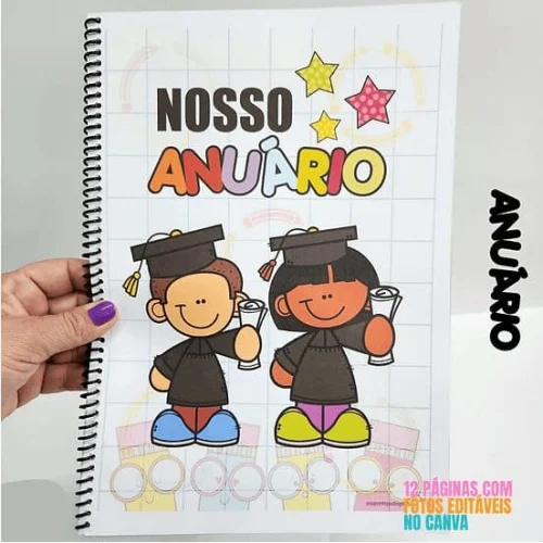 Caderno de recordações da turma com desenhos de estudantes formados.