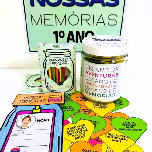 Pote de memórias com itens coloridos para comemorar 10 anos.