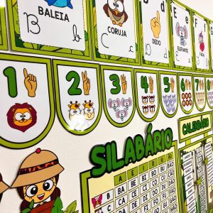 Kit Sala de Aula - Tema Safari - Decoração Escolar - Pedagogia de Ideias Kit Sala de Aula - Tema Safari - Decoração Escolar