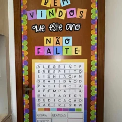Caça palavras com palavras positivas para o ano escolar.