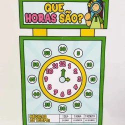 Relógio interativo para ensinar horas às crianças.