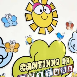 Ilustração de sol, nuvens e borboletas para o Cantinho da Leitura.