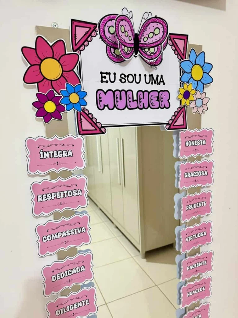 Decoração de Espelho com Afirmações Femininas — foto 6