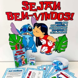 Material escolar com Stitch e personagens de Lilo & Stitch.