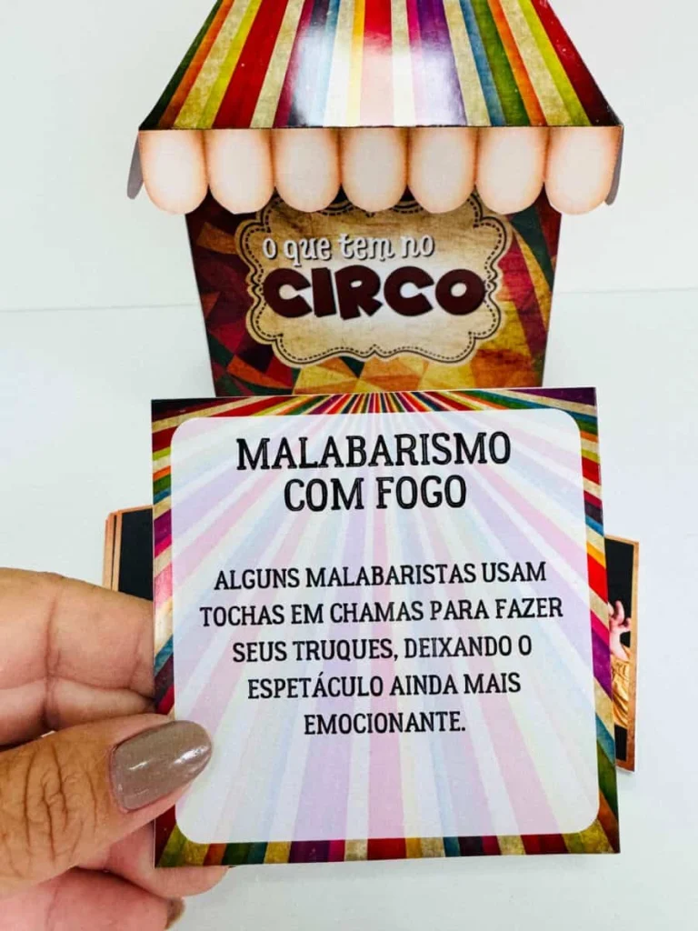 Caixa O Que Tem no Circo com Imagens — foto 2
