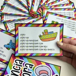 Cartões de leitura com tema de navios para estimular fluência leitora.