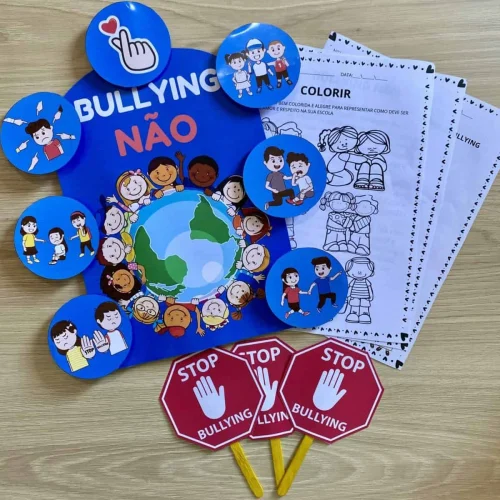 Material educativo sobre bullying e respeito na escola.