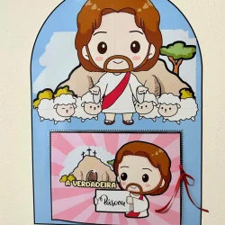 Ilustração de Jesus com ovelhas e símbolo da Páscoa para ensino religioso.