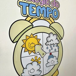 Relógio do tempo interativo com sol, nuvens e chuva para ensino.