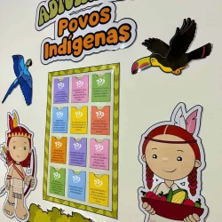 Painel com adivinhas de povos indígenas e personagens ilustrados.
