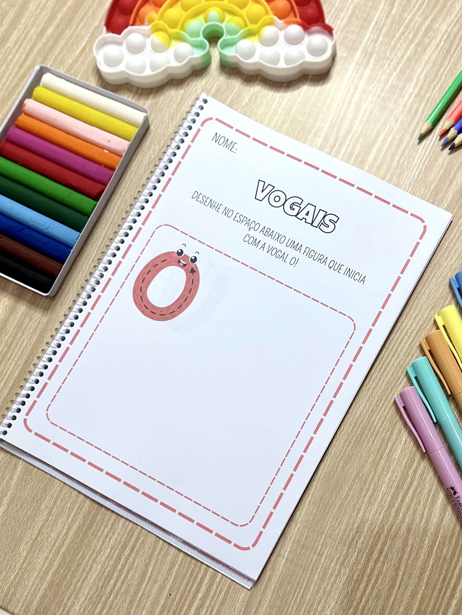 Apostila - Conhecendo as Vogais - Alfabetização - Pedagogia de Ideias Apostila - Conhecendo as Vogais - Alfabetização