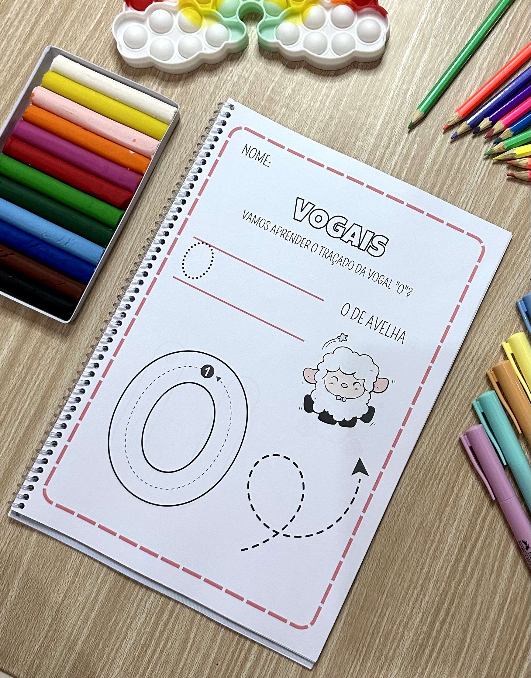 Apostila - Conhecendo as Vogais - Alfabetização - Pedagogia de Ideias Apostila - Conhecendo as Vogais - Alfabetização