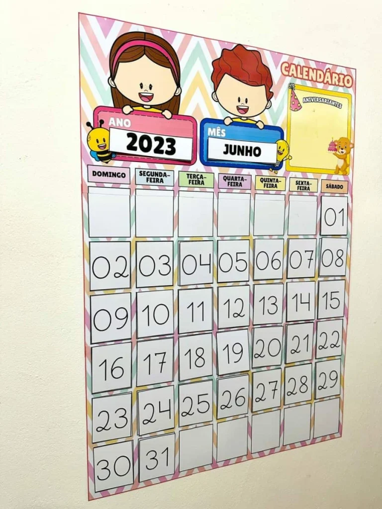 Calendário de Parede Interativo com Peças Móveis — foto 4