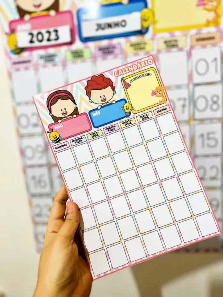 Calendário de Parede Interativo com Peças Móveis — foto 3