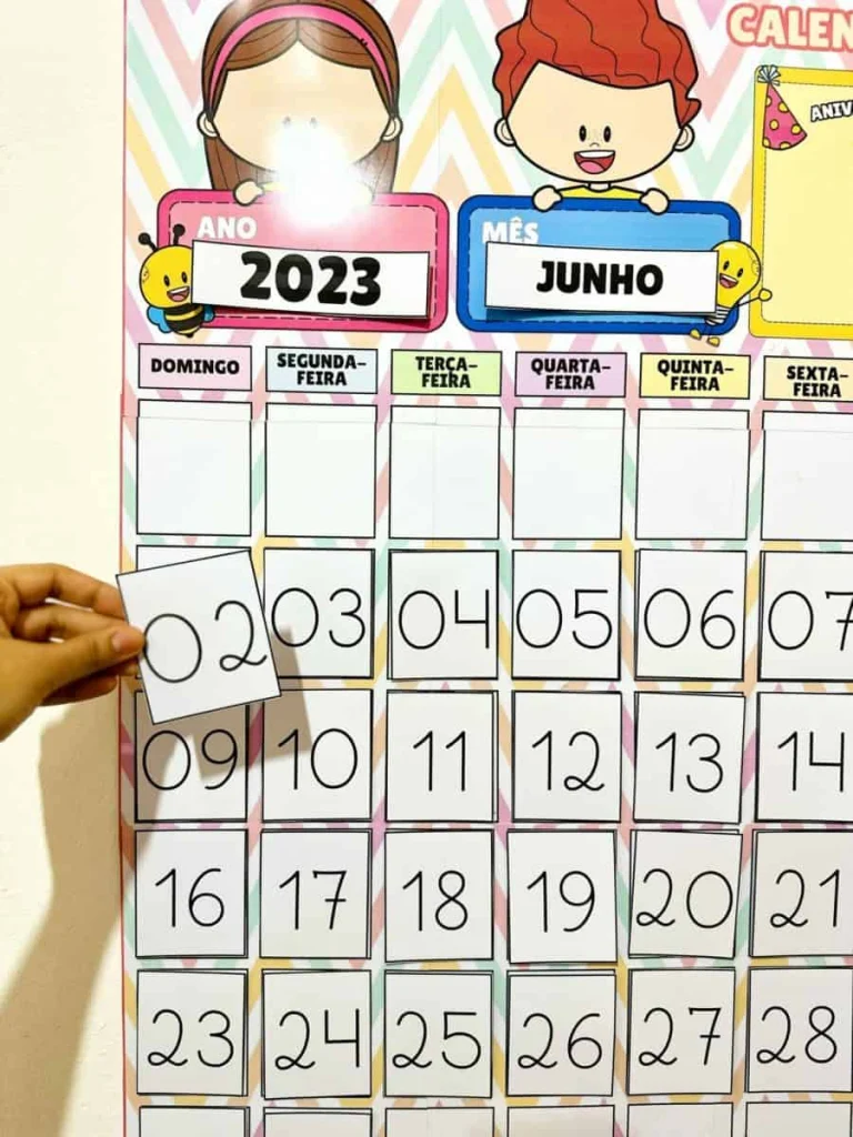 Calendário de Parede Interativo com Peças Móveis — foto 2