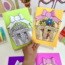 Cartões 3D coloridos com cesta de flores para o Dia das Mães.