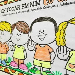Cartaz infantil sobre respeito e prevenção ao abuso sexual de crianças e adolescentes.