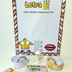 Atividade educativa com letras e personagens para aprender o alfabeto.