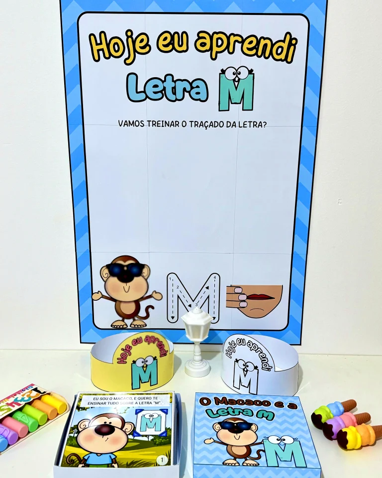 Kit História na Caixa e Cartaz Letra M — foto 2