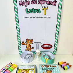 Kit O Tigre e a Letra T com cartaz, história na caixa e coroas — foto 1