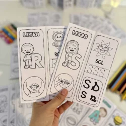 Cartelas de letras do alfabeto com imagens para ensino infantil.