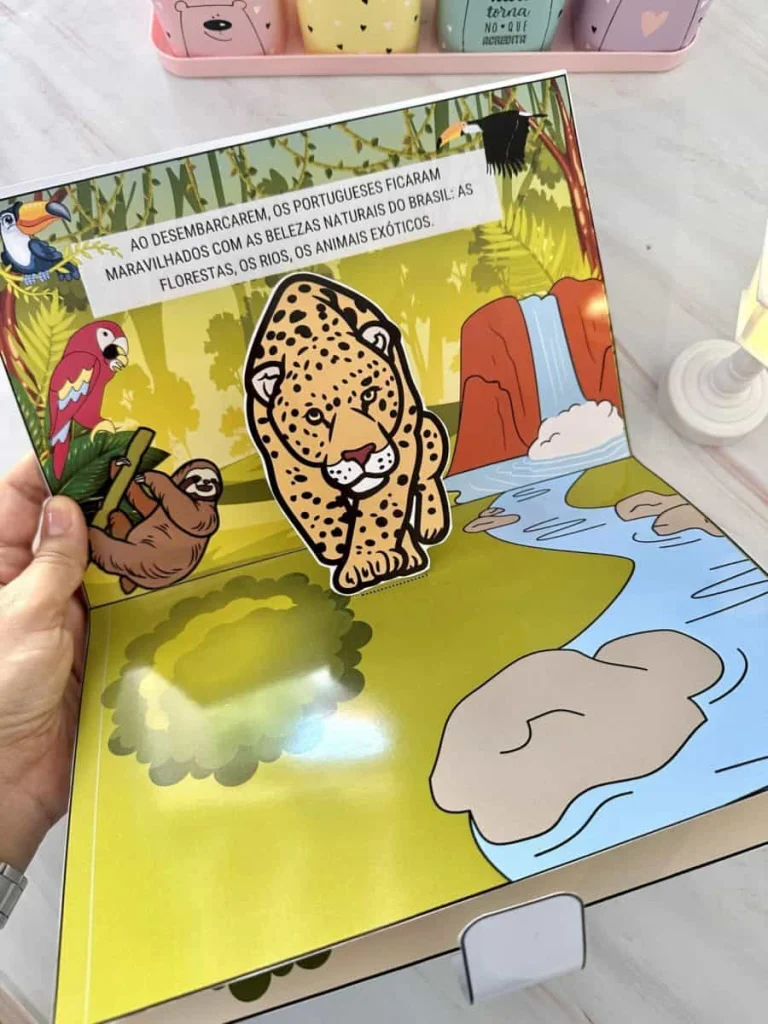Livro 3D Descobrimento do Brasil — foto 4