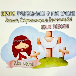 Imagem de Jesus Ressuscitado com cruz e mensagem de esperança e renovação.