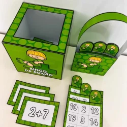 Jogo educativo de bingo com operações de adição para crianças.