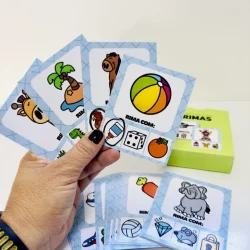 Cartas de rimas com desenhos de animais, objetos e ações para crianças.