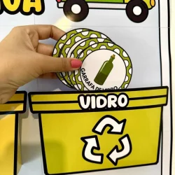 Recipiente de vidro para reciclagem na coleta seletiva.