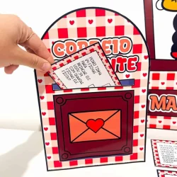 Caixa de correio com mensagem de amor e convite para enviar cartas.