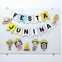 Decoração de Festa Junina com bandeirinhas e personagens infantis.