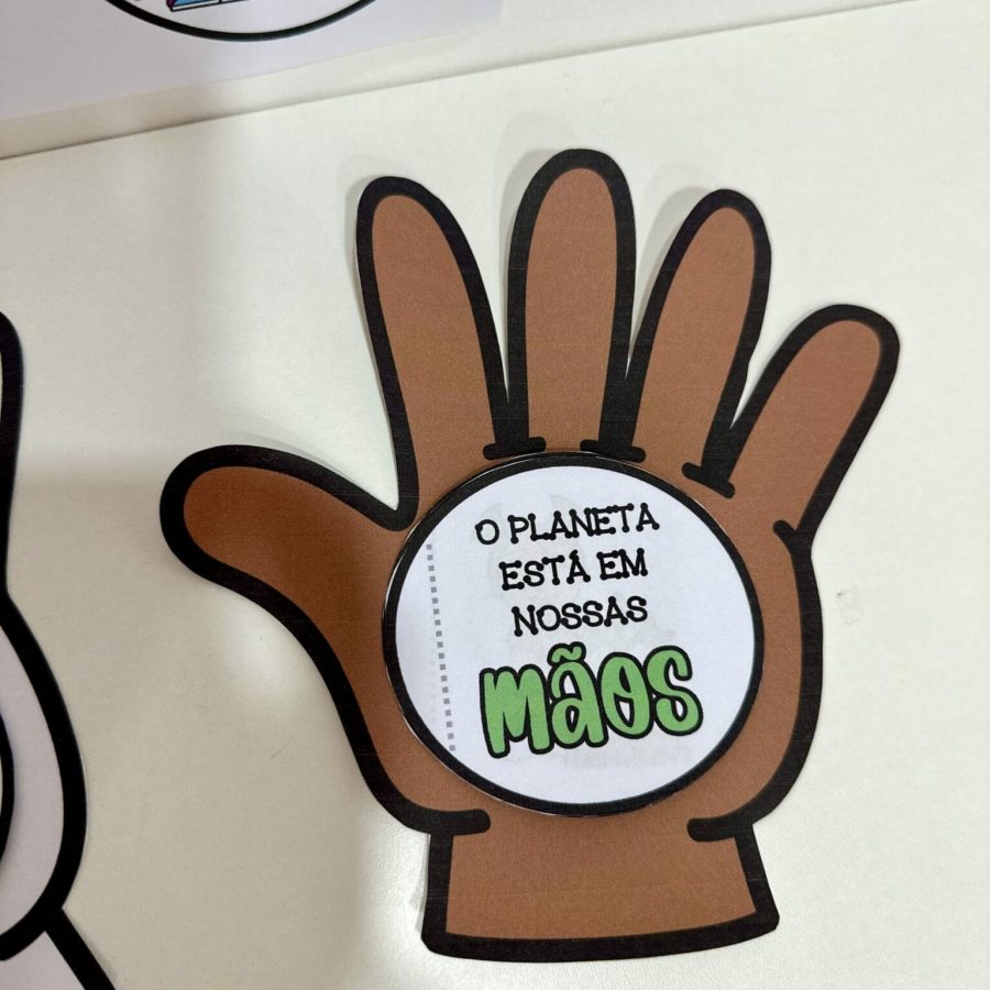 Livrinho – O Planeta Está em Nossas Mãos - Dia do Meio Ambiente - Pedagogia de Ideias Livrinho – O Planeta Está em Nossas Mãos - Dia do Meio Ambiente