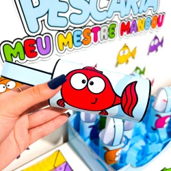 Brinquedo de pesca com peixe de papel colorido para crianças.