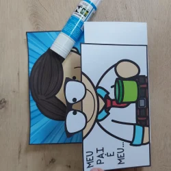 Cartaz de lembrancinha com personagem de desenho animado e mensagem.