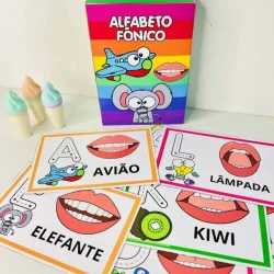 Cartas do alfabeto fônico com imagens de animais e objetos.